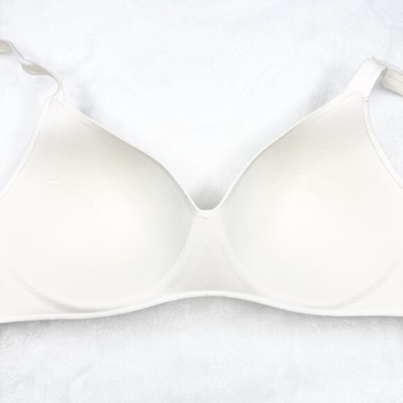 HANES Wireless Moisture-wicking Convertible Smooth T-shirt Bra size 36D NEW - Picture 5 of 7